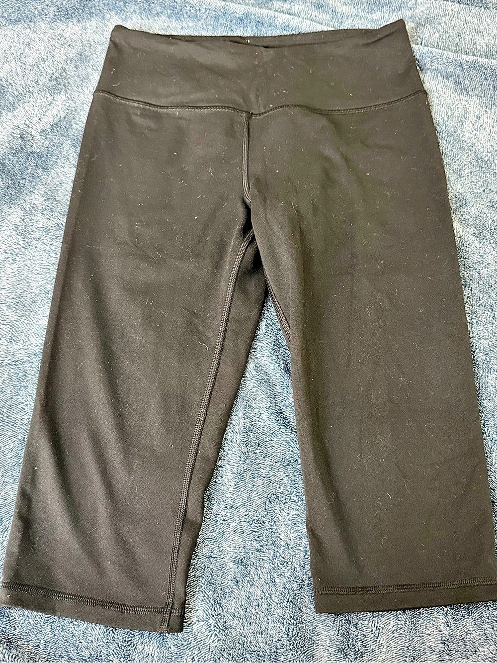 Victoria's Secret Sport Capri Leggings in Black